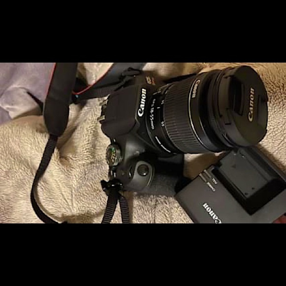 Canon EOS Rebel T7 Camera Kit (includes battery, 2 lenses, canon camera bag)